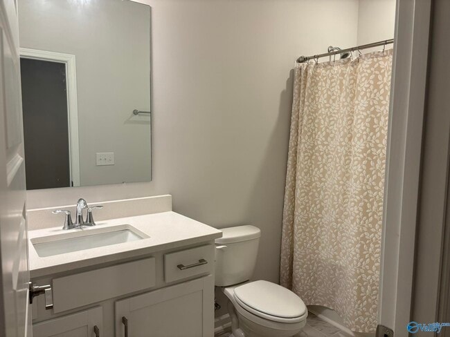 Building Photo - 180 Fenwick Pl