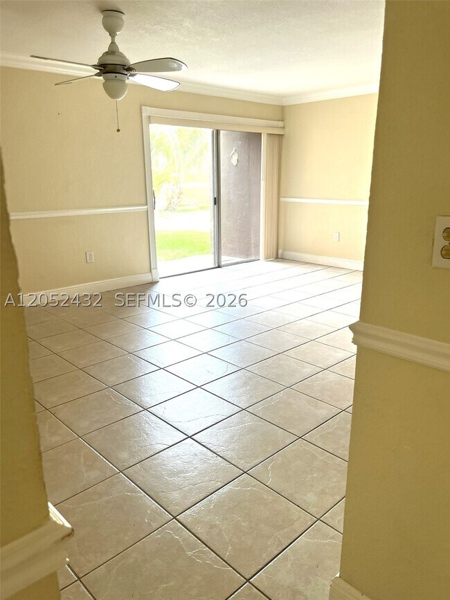 Building Photo - 9477 SW 76th St
