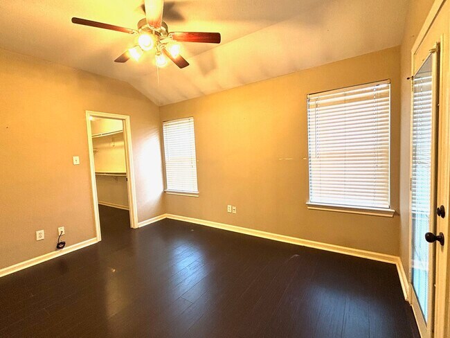 Building Photo - 5707 Onia Ln