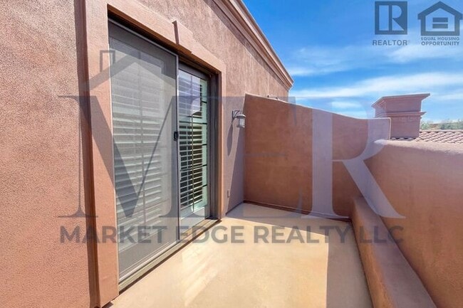 Building Photo - 3Bed/2.5Bath Townhouse w/2 Car Garage in Carefree! $399 MOVE-IN SPECIAL! Move-In Ready on 4/9/2026!