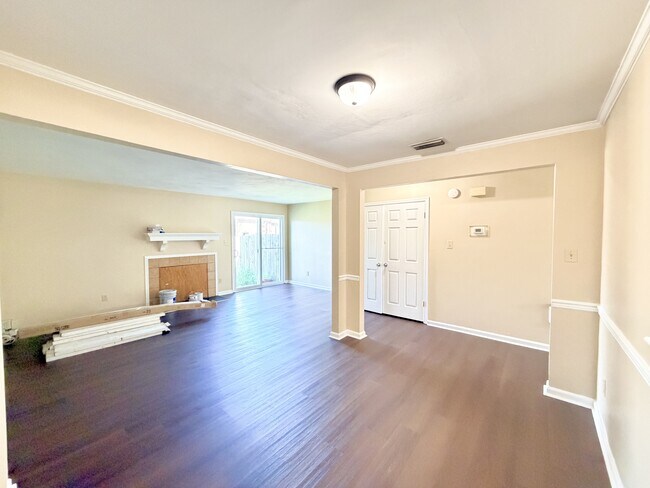 Building Photo - 3937 Seeman Rd