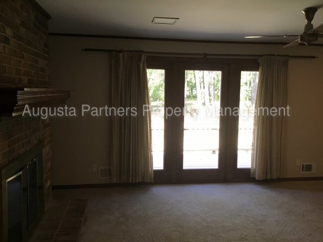 Building Photo - West Lake - Columbia County