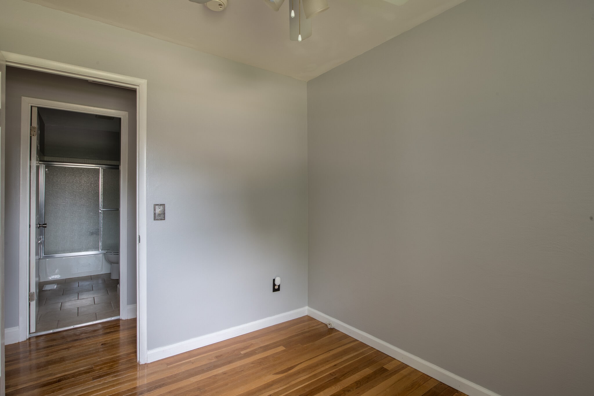 Building Photo - 1449 Coachway Ln