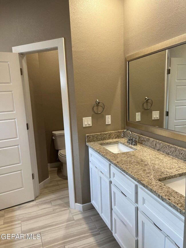 Building Photo - 11563 Leonor Duran St