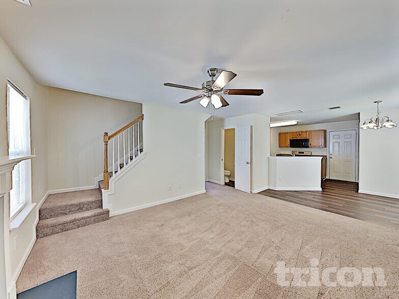 Building Photo - 2083 Prescott Way