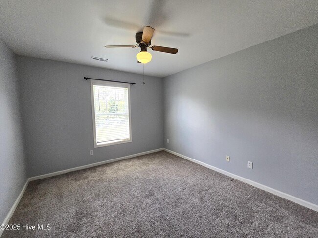 Building Photo - 315 Orchard Dr