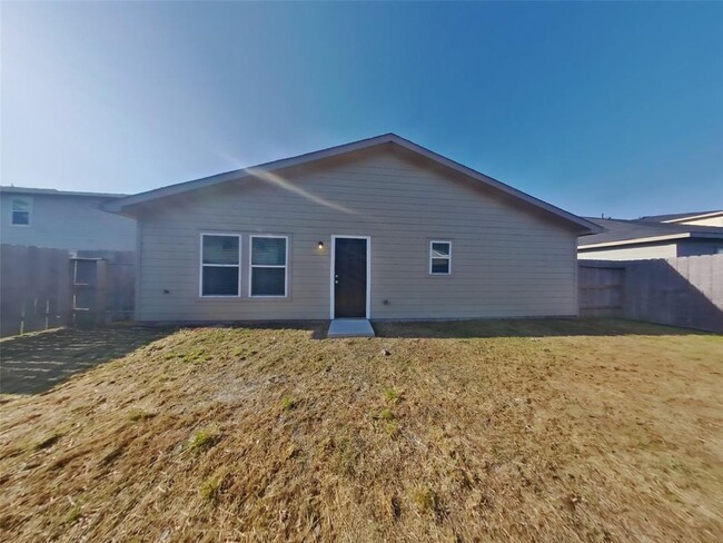 Building Photo - 15685 Briar Frst Dr