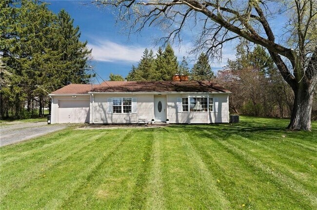 Building Photo - 213 Highgate Rd