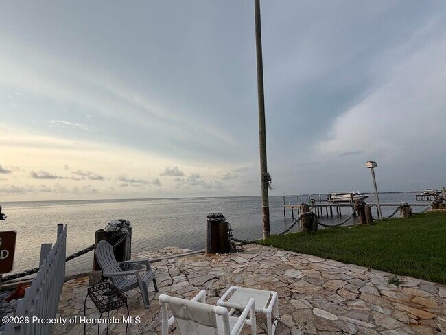 Building Photo - 2007 Gulfview Dr