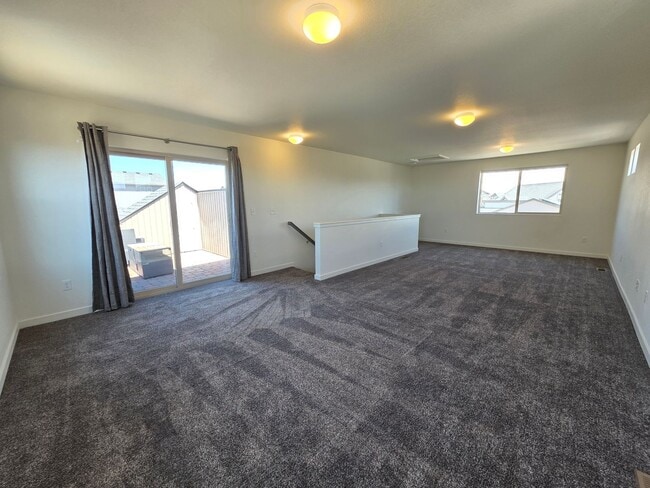 Building Photo - Beautiful 3 Bed 3 Bath Home In Banning Lewis Ranch!!!