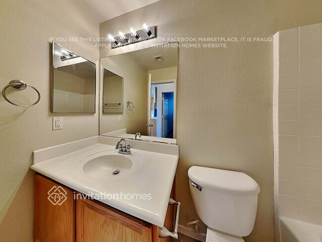 Building Photo - 2531 Parasail Point Ave