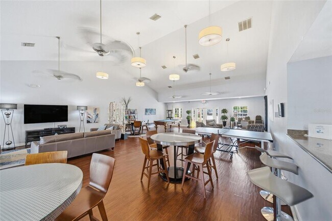 Building Photo - 5092 Beach Dr SE