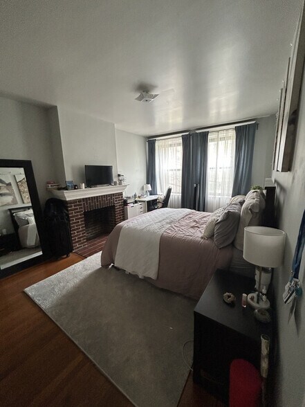 Building Photo - 11 Stearns Rd