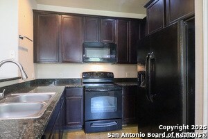 Building Photo - 1125 Brown Rock Dr