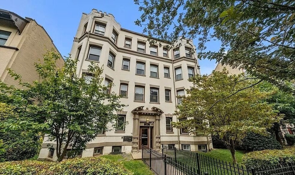 Building Photo - 1421 Columbia Rd NW