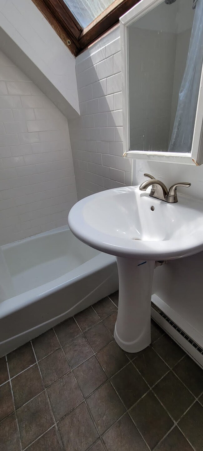 bathroom full - 30 A Bowdoin St