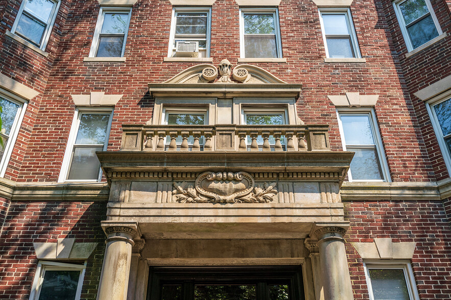 Building Photo - 15 Queensberry St