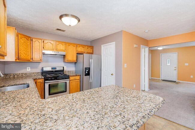 Building Photo - 409 Potomac Hills Dr