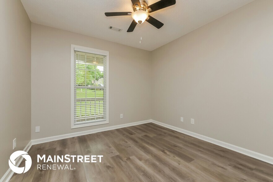 Building Photo - 505 Rosehill Dr