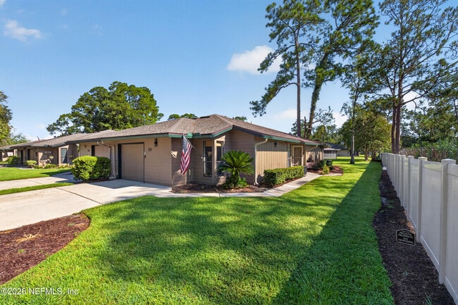 Building Photo - 9351 Arbolita Way