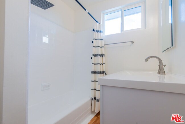 Building Photo - 1814 9th St