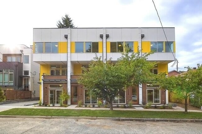 Building Photo - 2311A 48th Ave SW