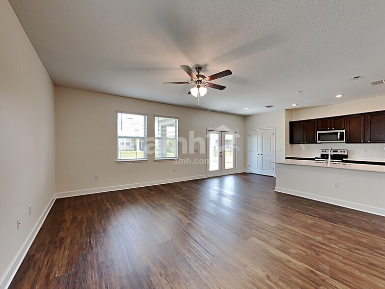 Building Photo - 2128 Saffron Walden Dr