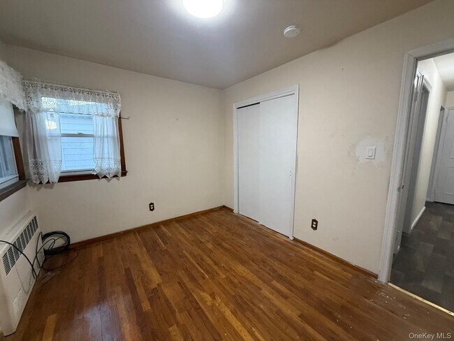 Building Photo - 110 Evergreen Ave