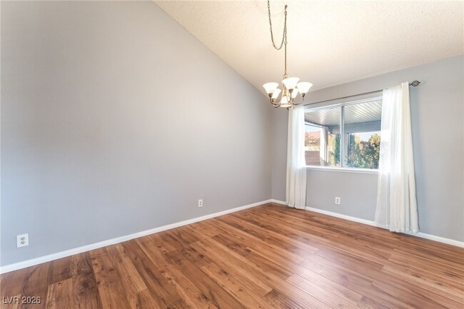 Building Photo - 8704 Isola Dr