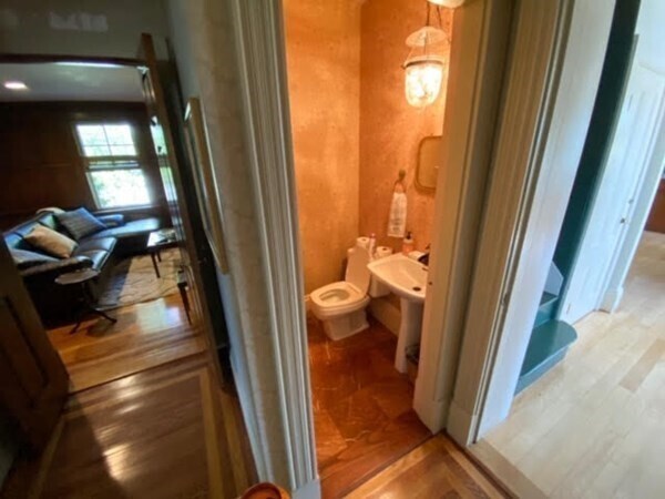 Building Photo - 30 Waldron St