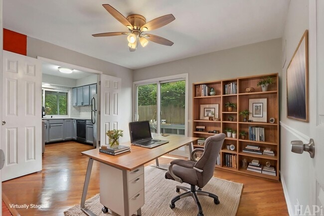 Building Photo - 1540 N Pepper Tree Dr