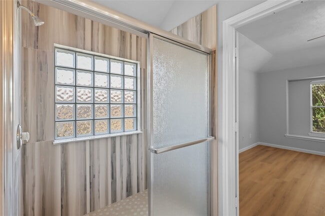 Building Photo - 25910 N Lakefair Dr