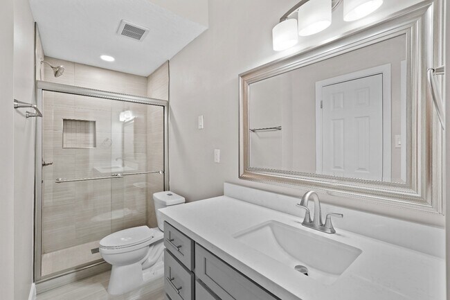 Building Photo - 2300 Augusta Dr