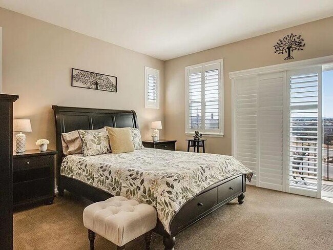Building Photo - 2 Bed/2 Bath that is beyond expectations!!