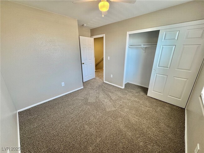 Building Photo - 2809 Cedar Bird Dr