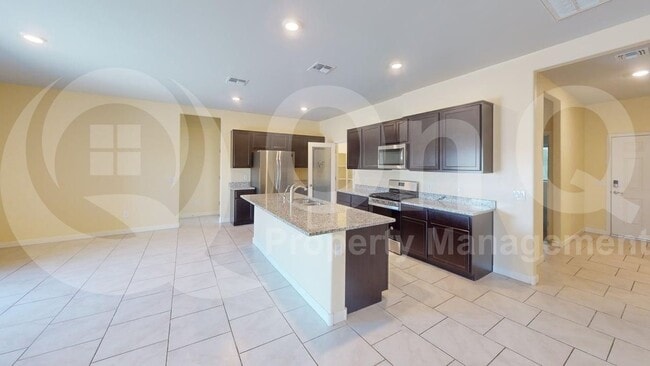 Building Photo - 2736 Calle Palta