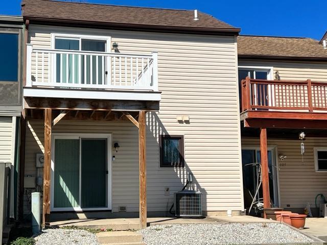 Building Photo - 2 bedroom, 1.5 bath town home in Green Valley