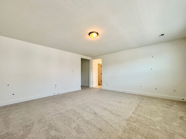 Building Photo - Beautiful Newly Built Home in North Fort C...
