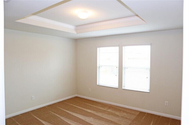 Building Photo - 12323 Skyview Manor Dr