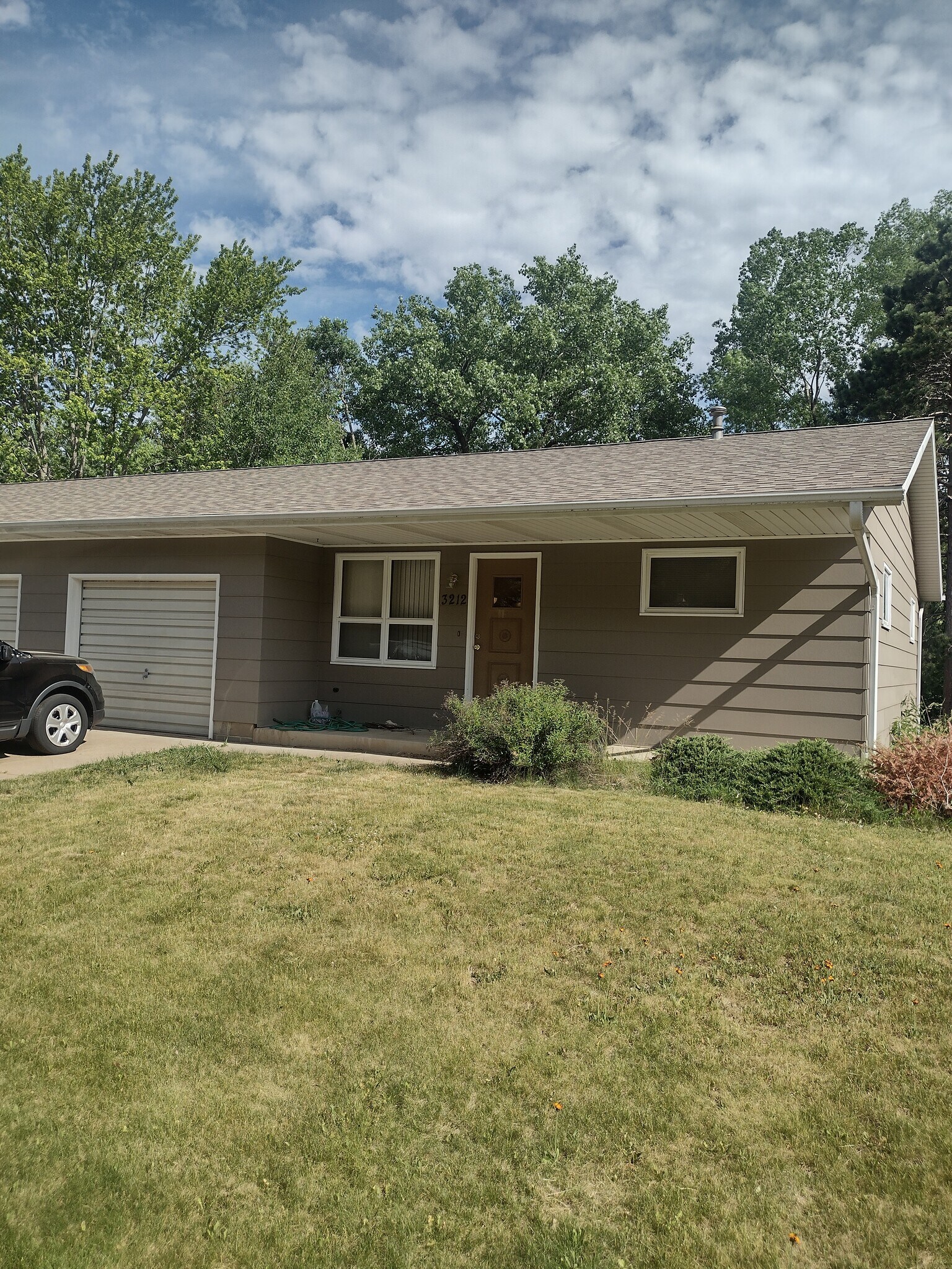 Building Photo - 3212 McElroy St