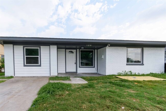 Building Photo - 126 Red Ripple Rd