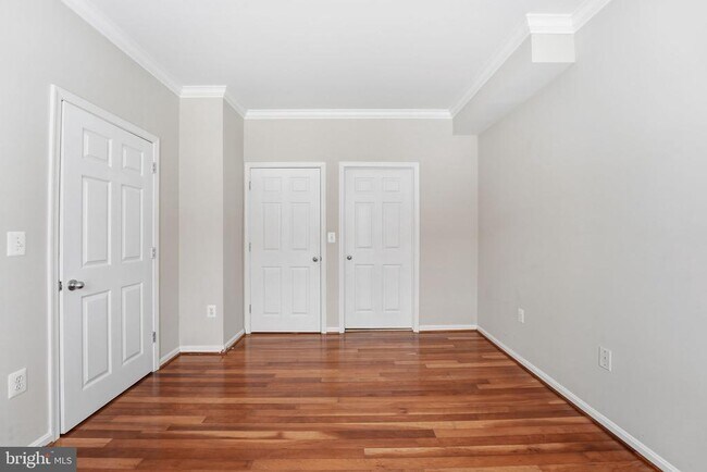 Building Photo - 4850 Eisenhower Ave