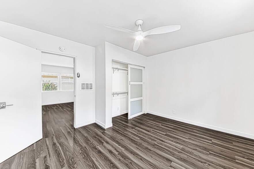 Building Photo - 4308 E 4th St