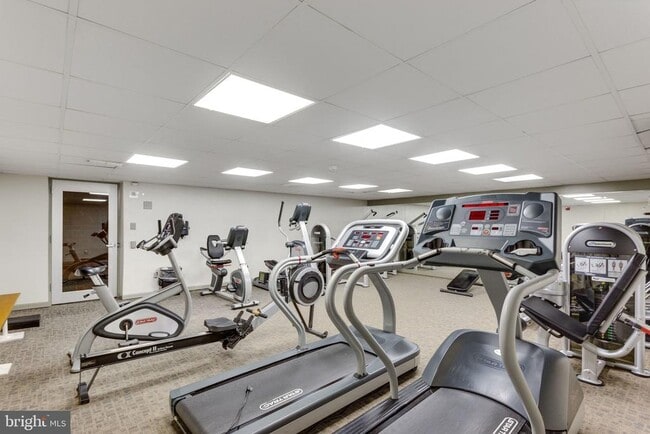 Building Photo - 3101 S Manchester St