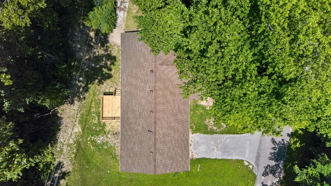 Building Photo - 156 B St