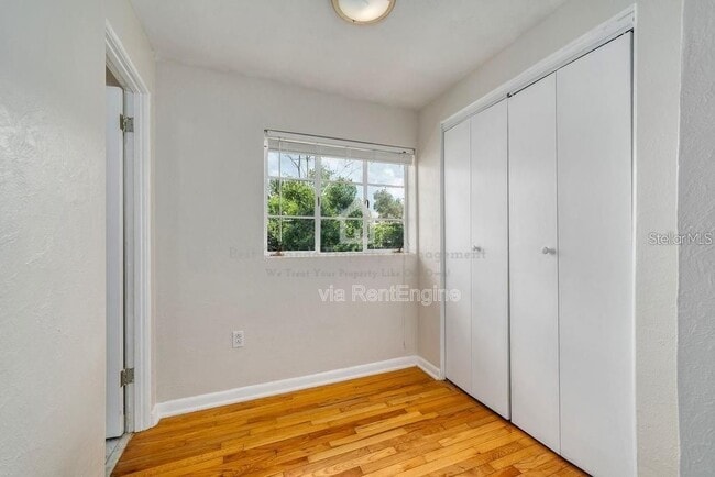 Building Photo - 1639 Oakmont Ln