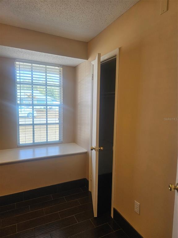 Building Photo - 1225 Armsdale Ave