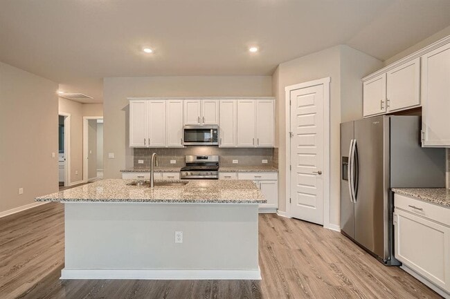 Building Photo - 2032 Wilsons Warbler Dr
