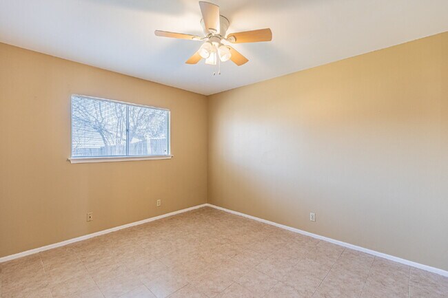 Building Photo - 4414 Valleybrook