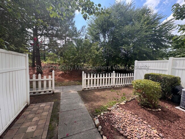 Building Photo - 11701 Coppergate Dr